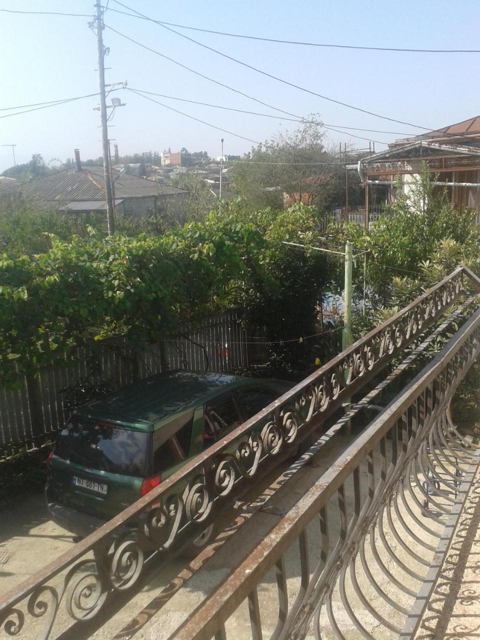 Guest House On Gora Kutaisi Exterior photo